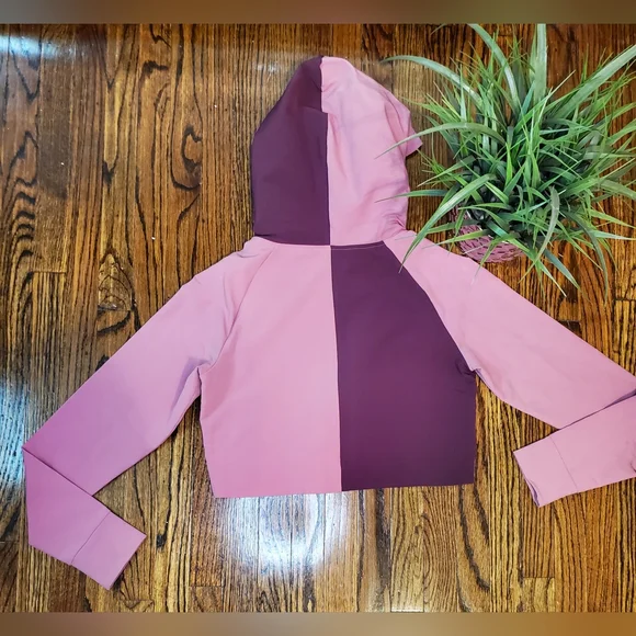 Gymshark Asimetrical Performance Hoodie - Picture 8 of 15